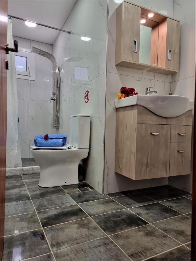 Luxury Lake - Center House Agios Nikolaos  Luaran gambar